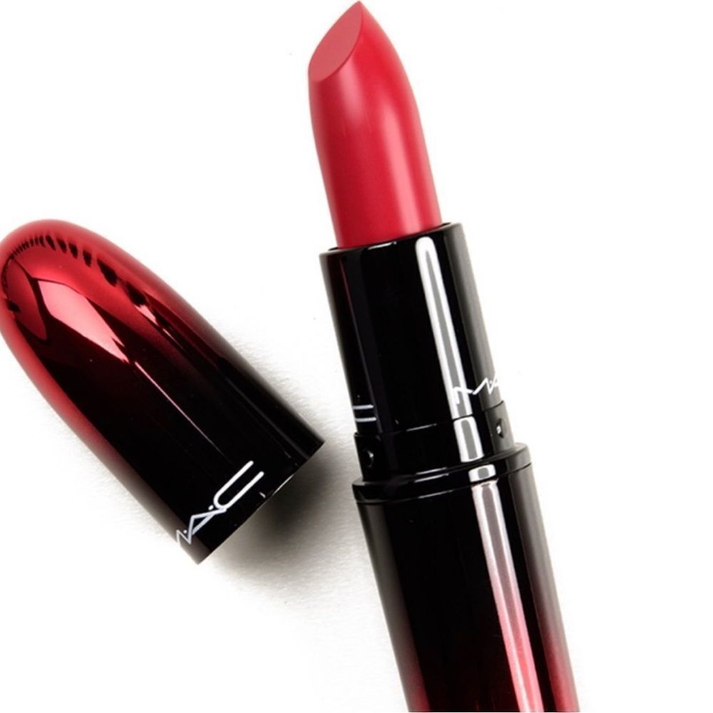 MAC Love Me Lipstick-Give Me Fever